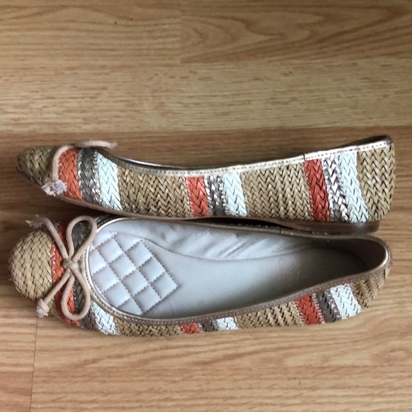 Vince Camuto flats , size 9.5 - Picture 2 of 3